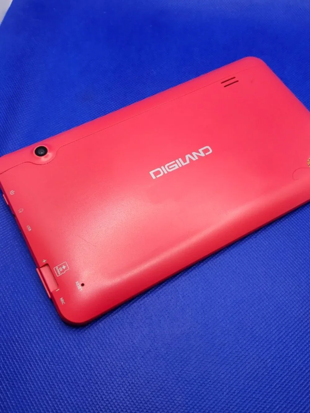 Digiland DL718M Mediatek 1.3ghz Quad Core 7” In Display IPS 8gb Storage 2 Camera
